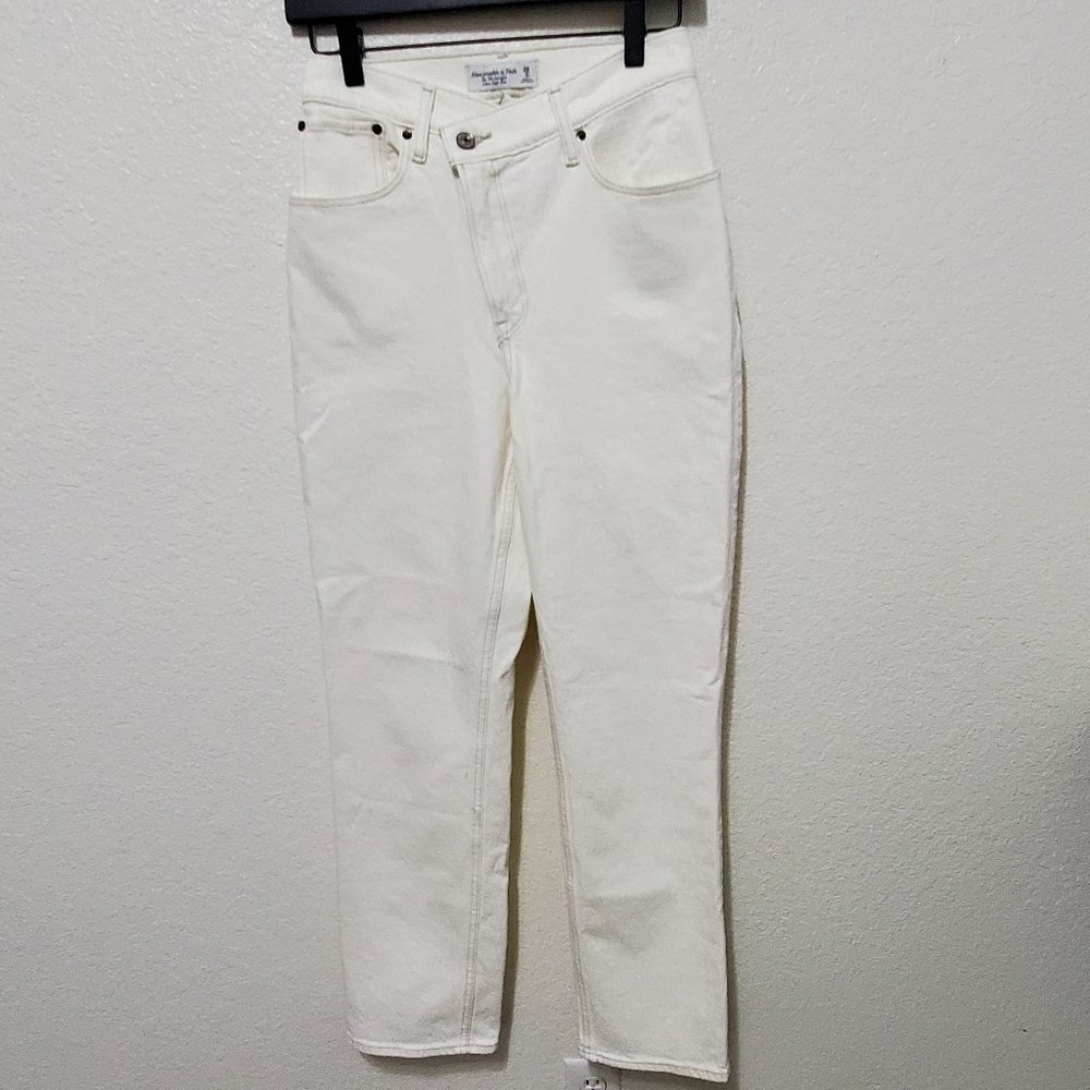 NWT Abercrombie & Fitch 90s straight ultra high rise curve love cream